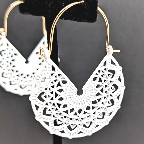 Flower Pattern Hoop Earrings - Picture 4 of 6